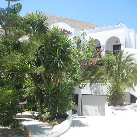 Vocamvilia Apartments Kamari (Santorini)